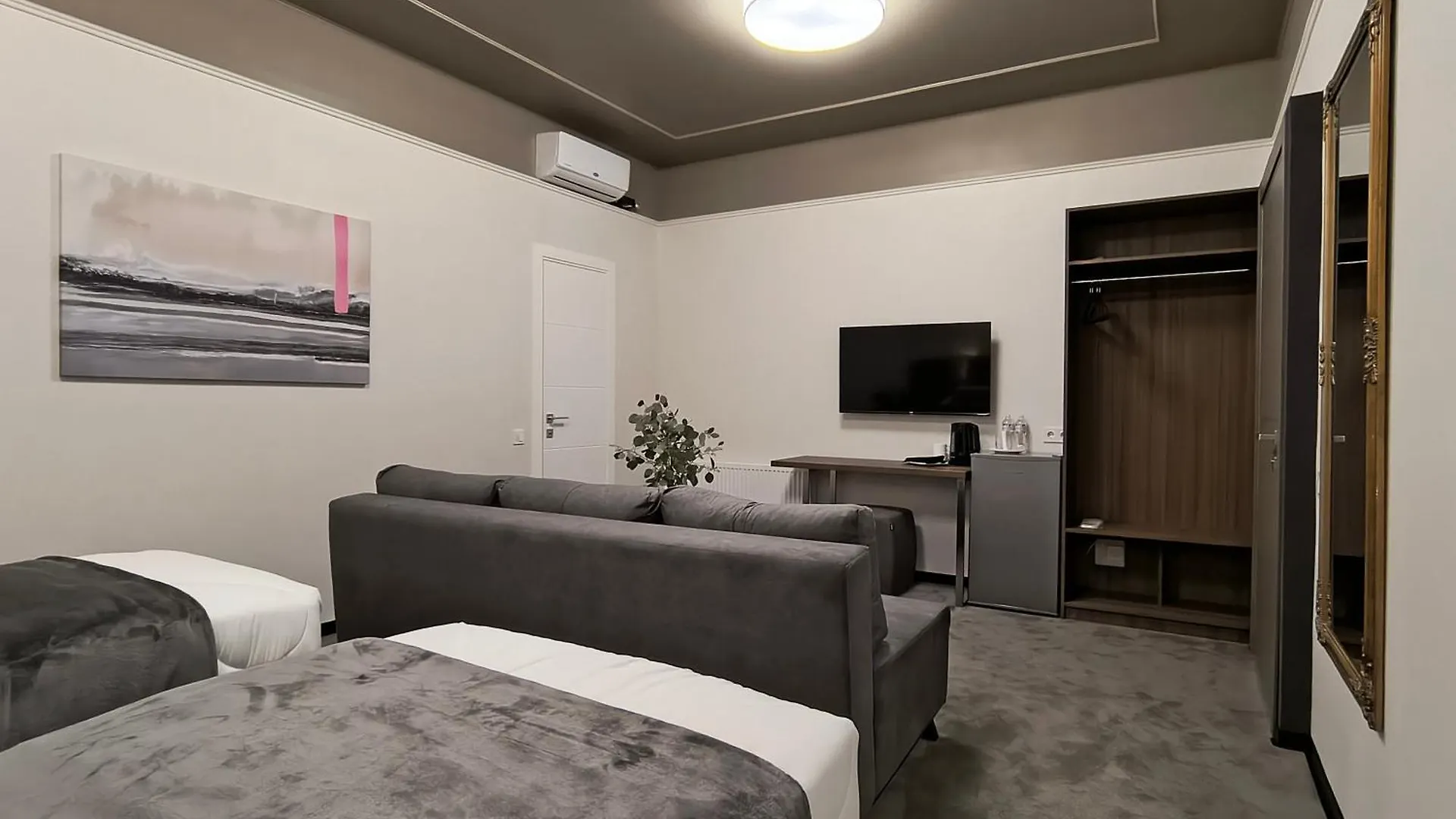 Mini Hotel On Brovarskaya Brovary Ukraine